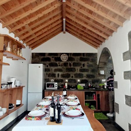 Basaltic Guest House Achadinha Esterno foto