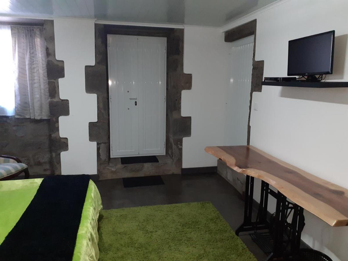 Basaltic Guest House Achadinha Esterno foto
