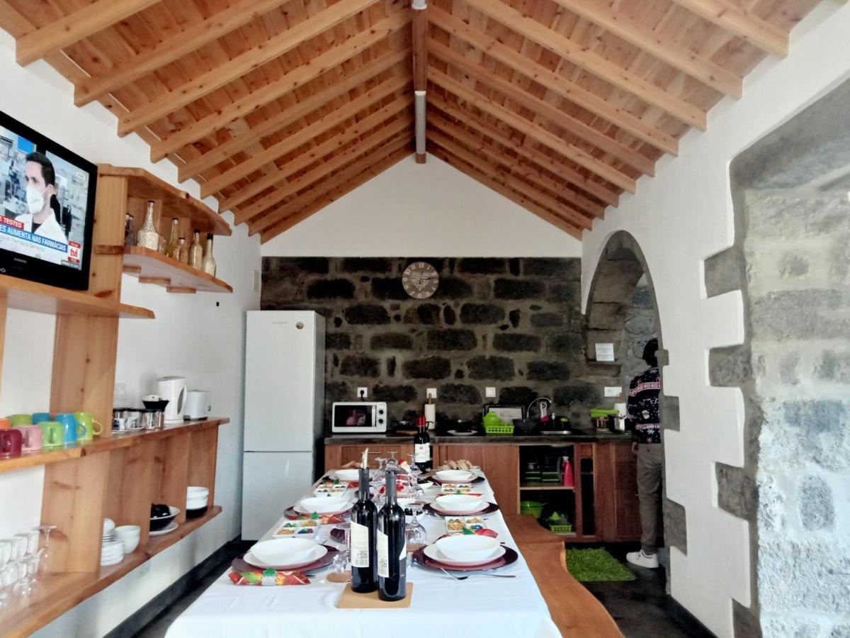 Basaltic Guest House Achadinha Esterno foto